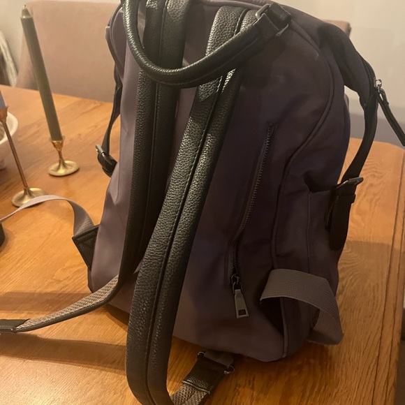 Stylish Grey Backpack - Picture 2 of 4